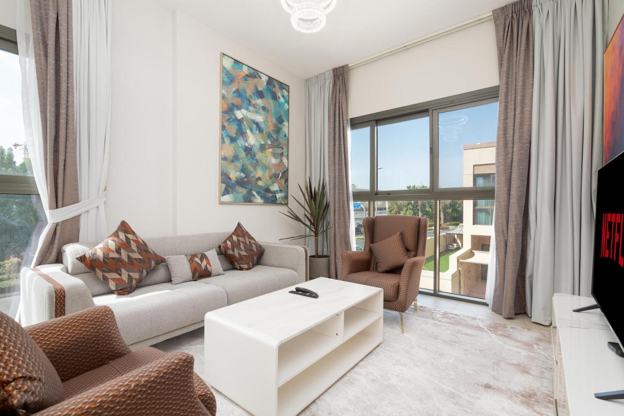 Apartment 2br In Eleganz 2 - Stylish & Spacious