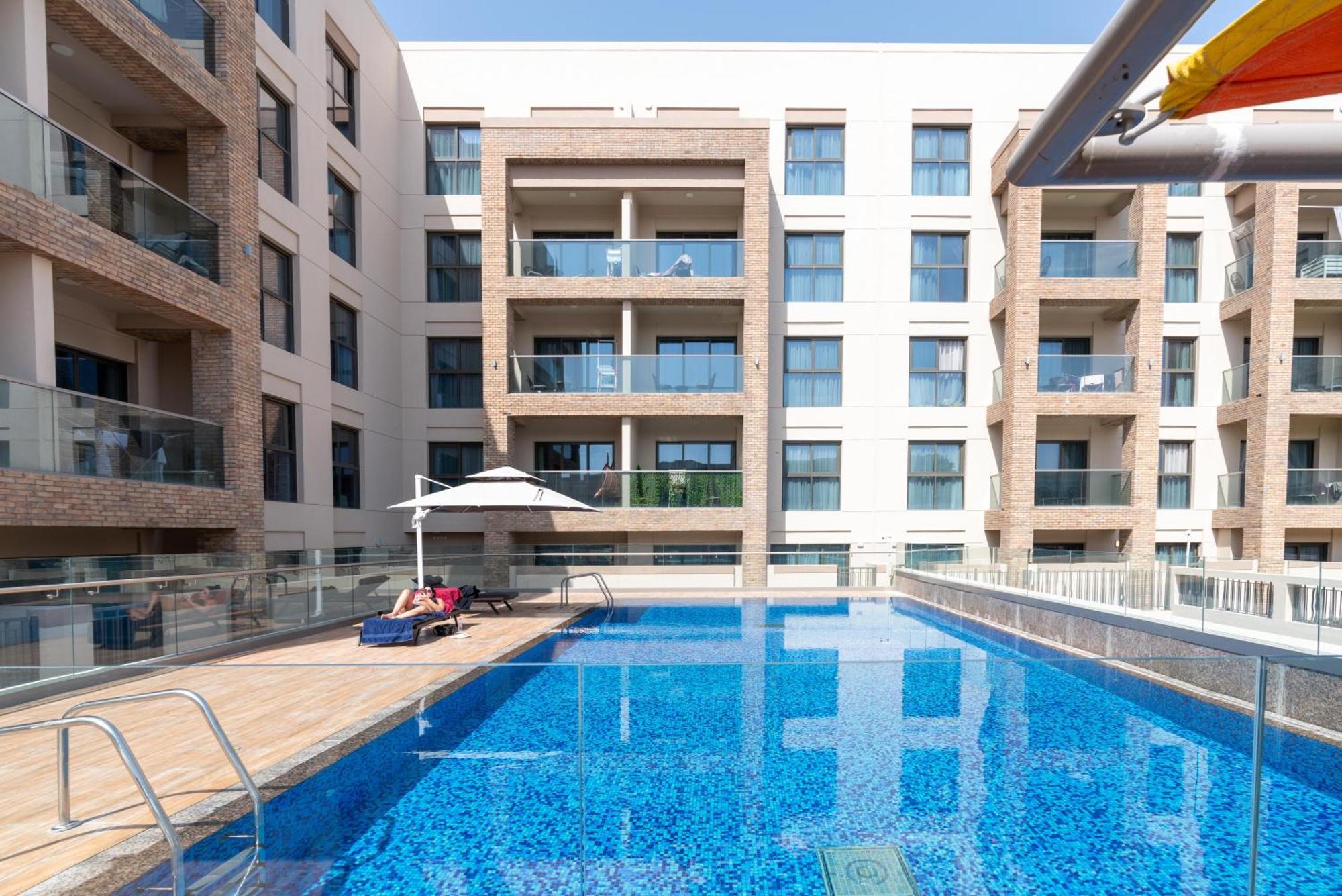 2br In Eleganz 2 - Stylish & Spacious *