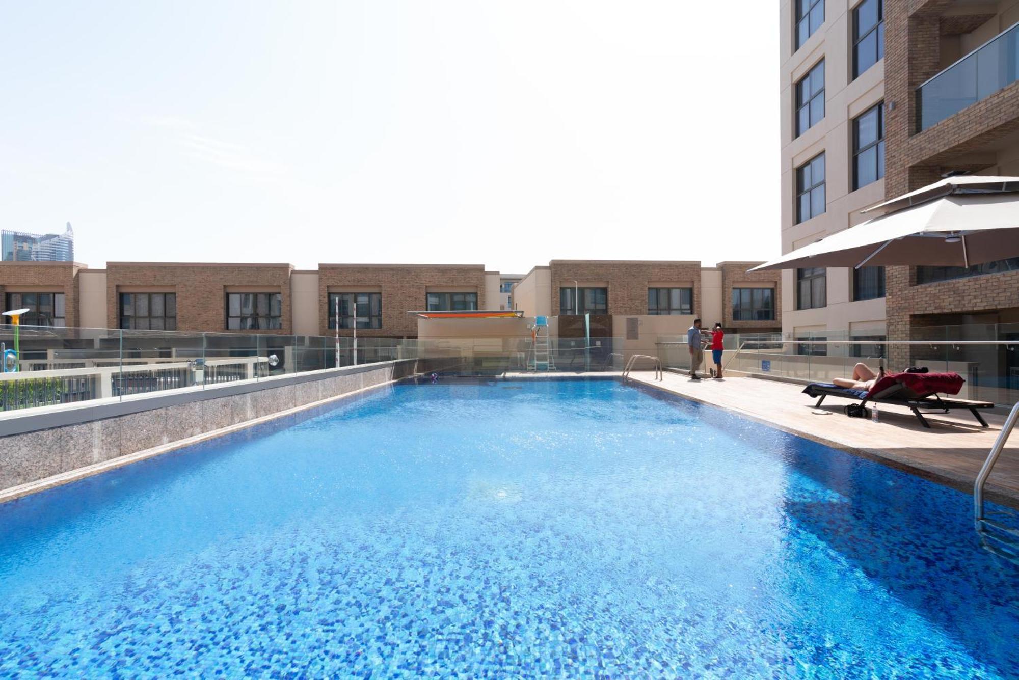 Apartment 2br In Eleganz 2 - Stylish & Spacious *